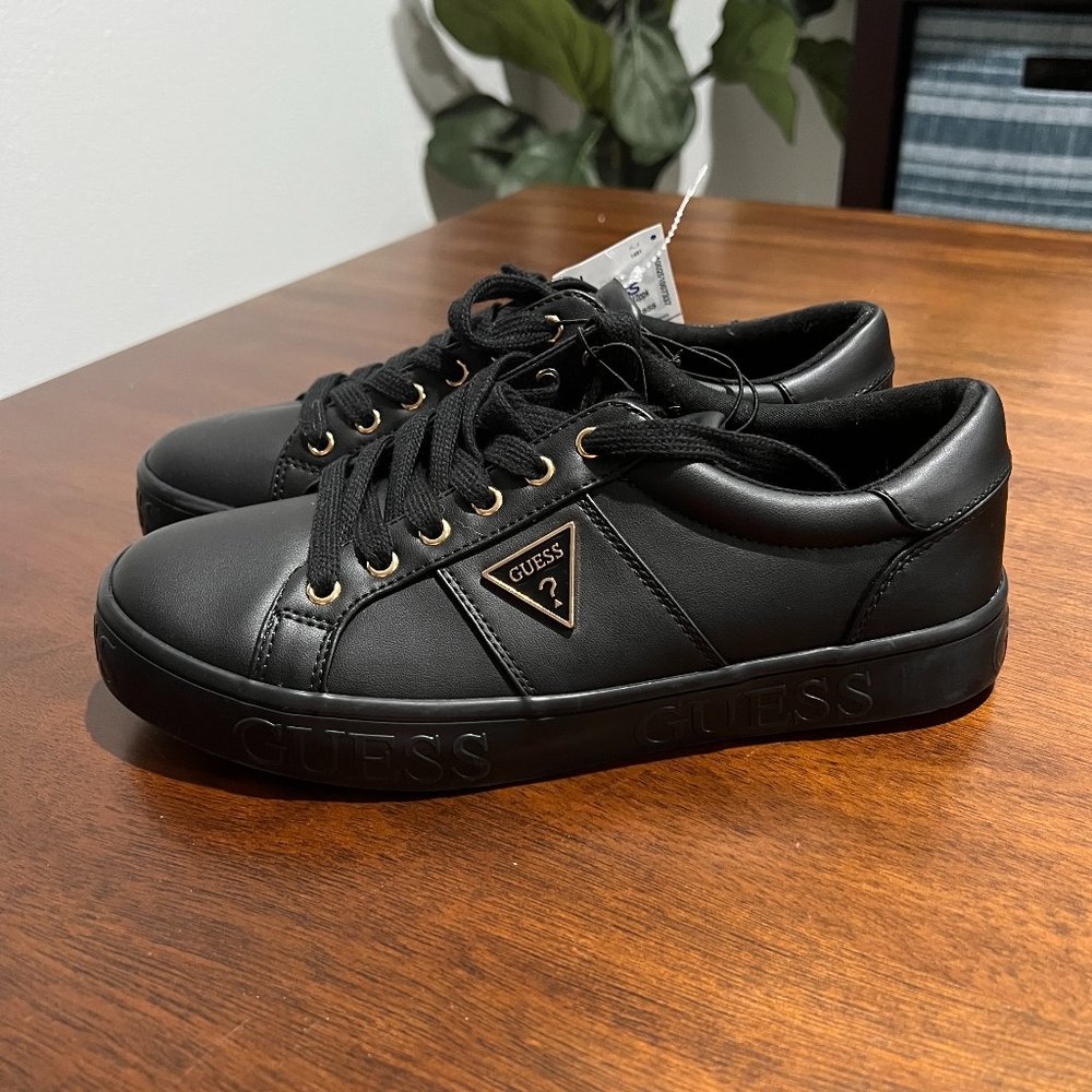 GUESS 8 1/2 Black Sneaker